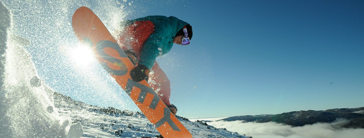 stock_snowboarder